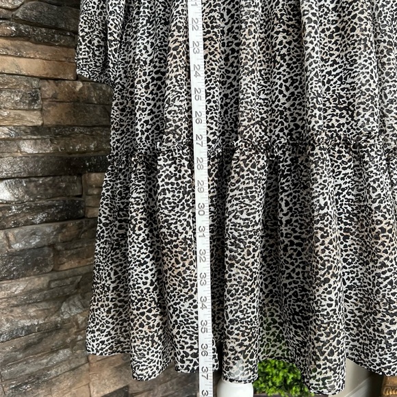 Taylor Monochrome Patterned Long Sleeve Dress - Picture 12 of 14